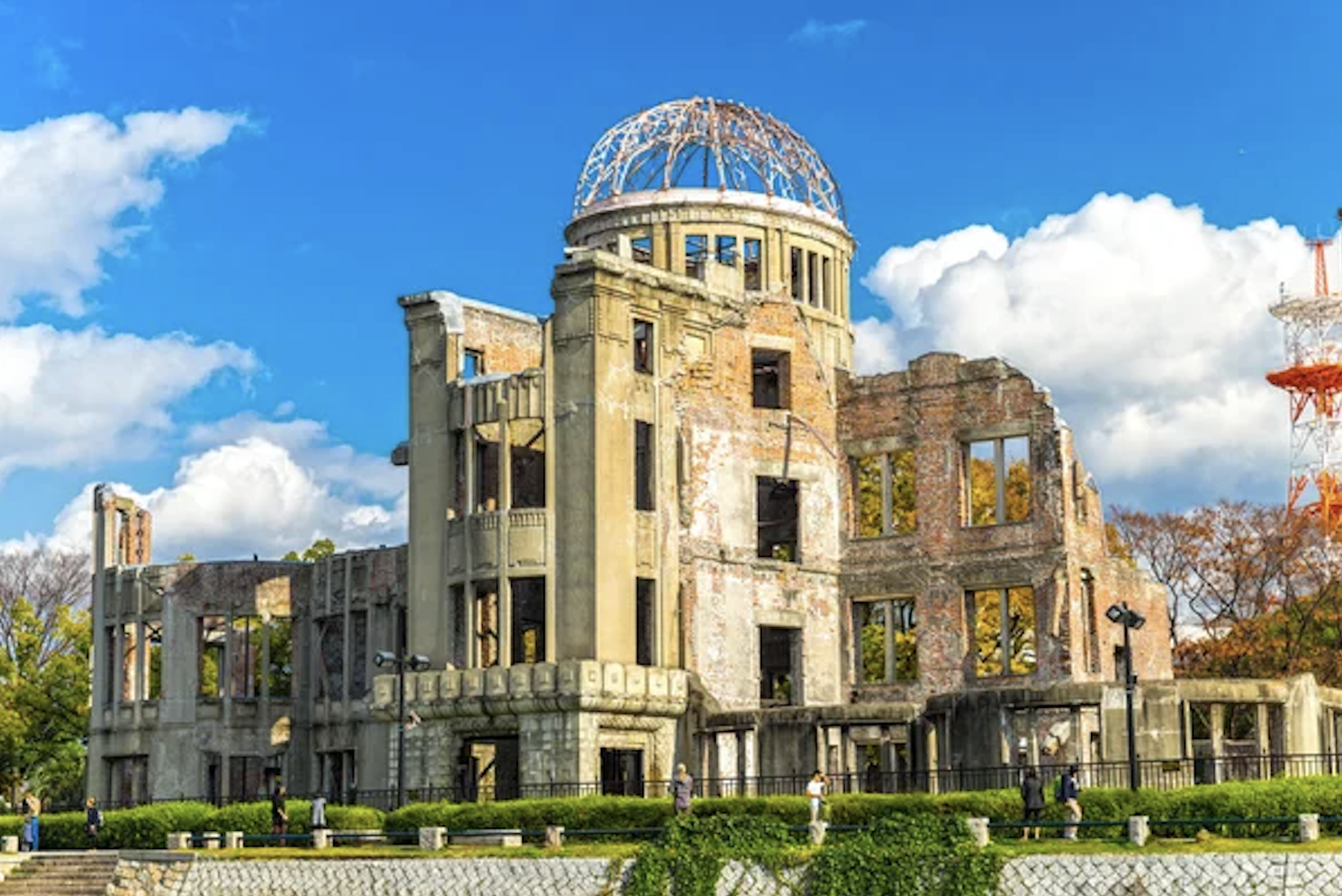 Hiroshima Group Tour : Learn the Story Behind the Atomic Bomb