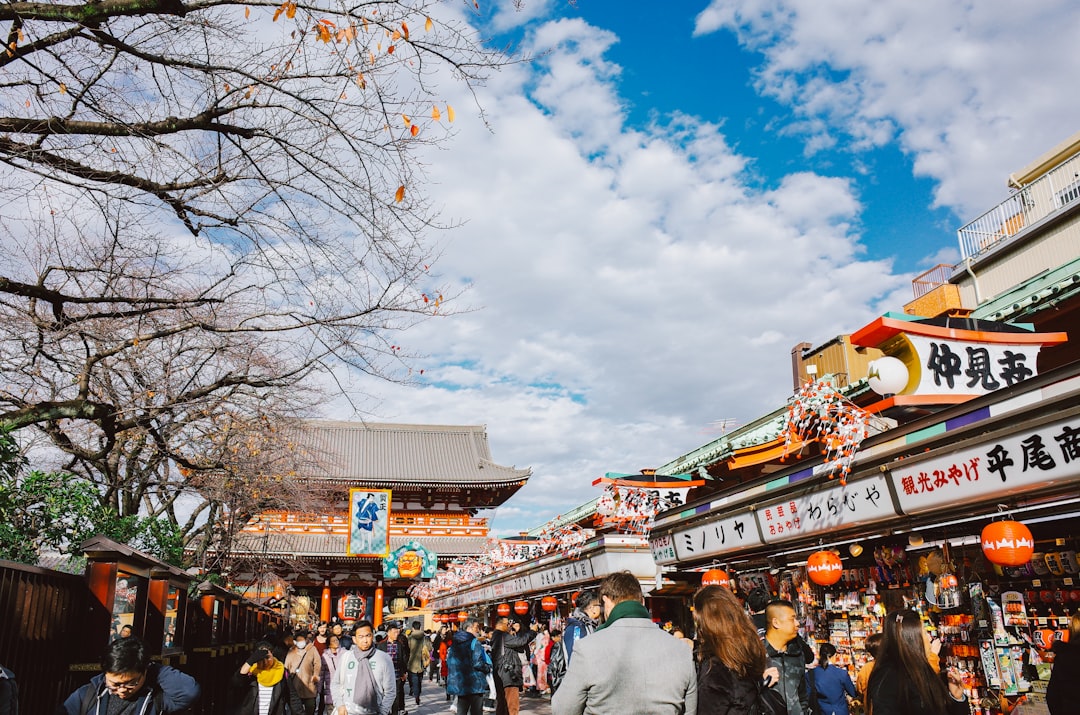 :asakusa nakamise street food senso-ji temple