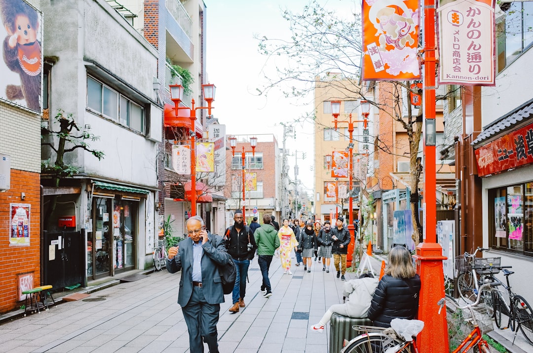 :Gion Kyoto Shinbashi Street canal cherry blossoms