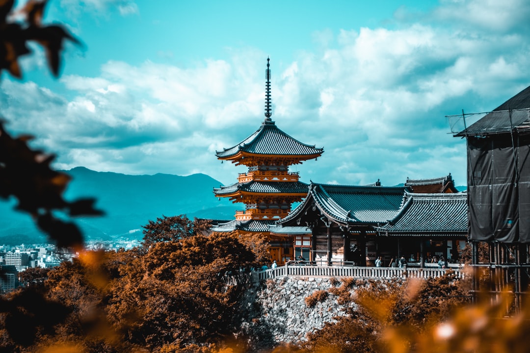 :autumn leaves Kyoto Tofukuji temple