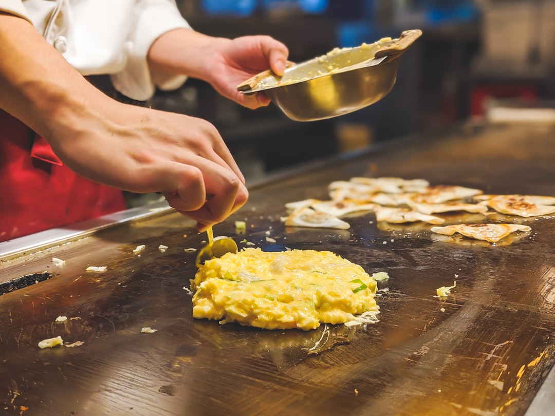 ：okonomiyaki osaka teppan griddle sauce bonito