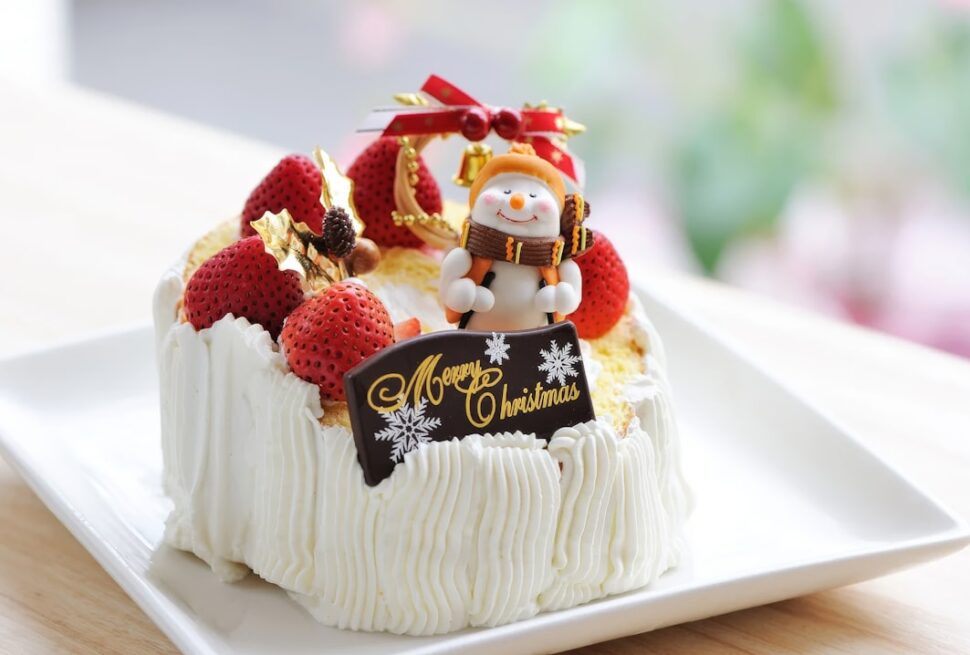 ：japan christmas food strawberry shortcake christmas cake