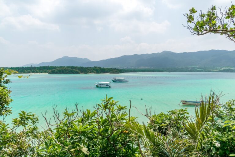 ：kabira bay on ishigaki island in the yaeyama islands