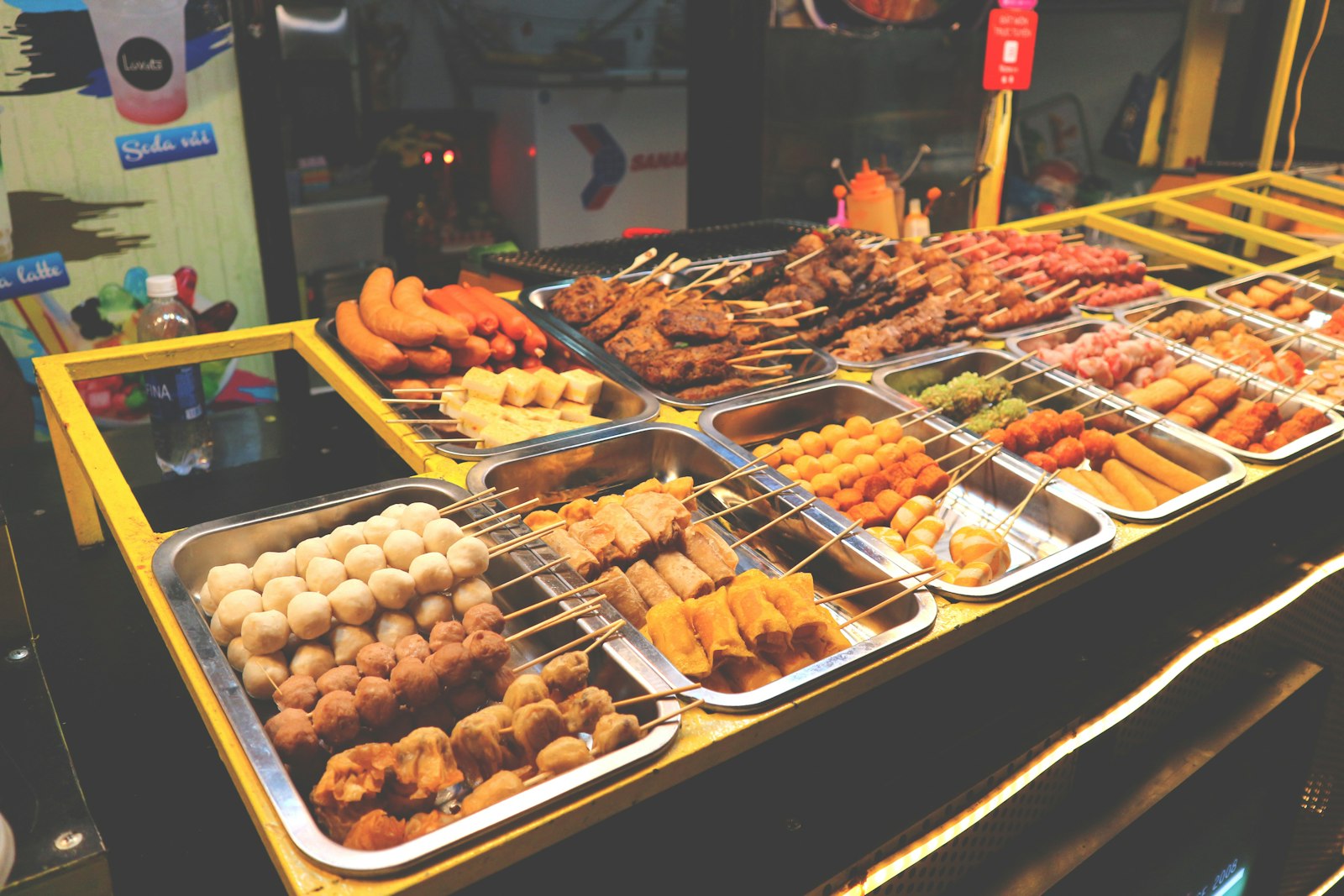:asakusa nakamise street food senso-ji temple