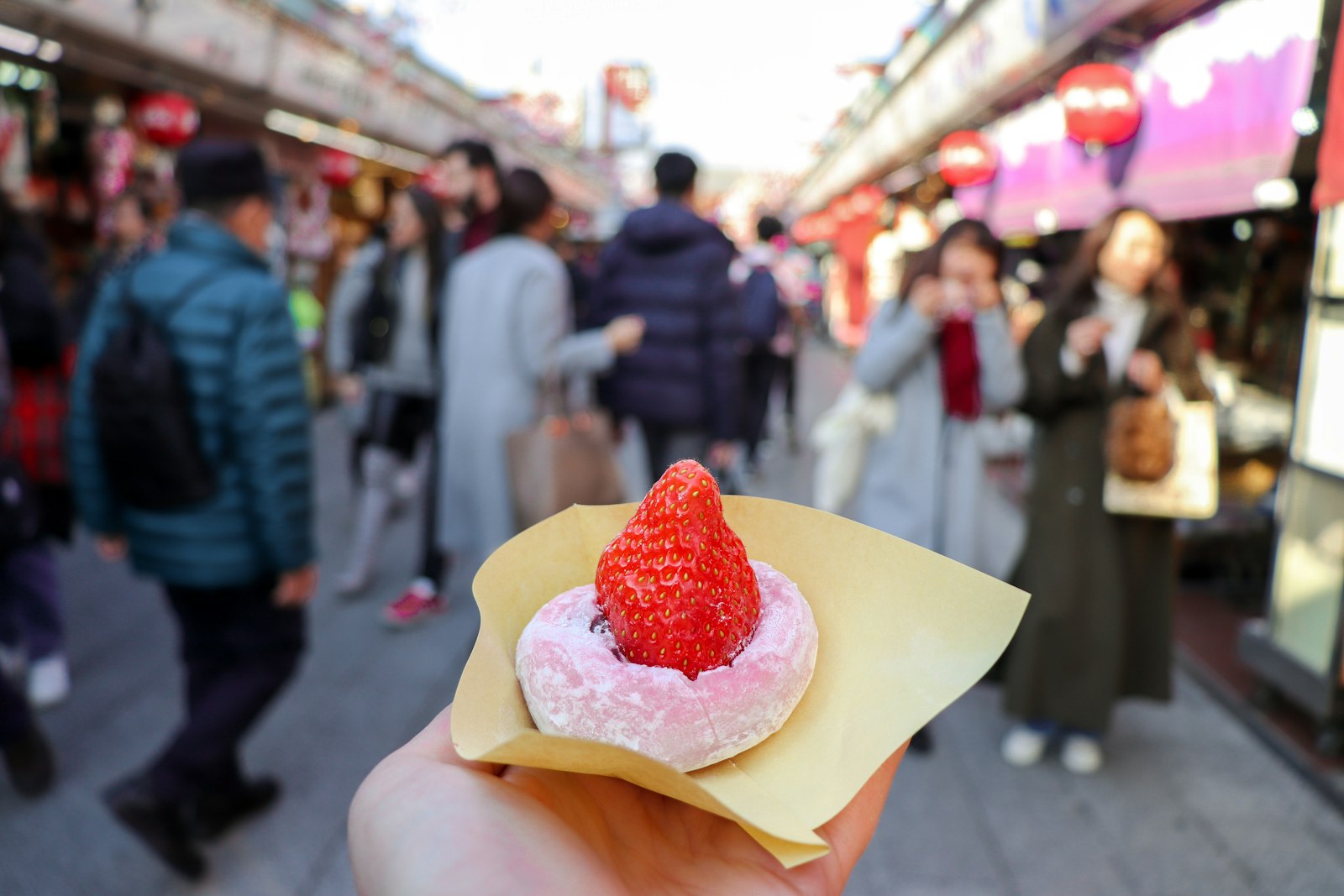 :japan christmas food strawberry shortcake christmas cake