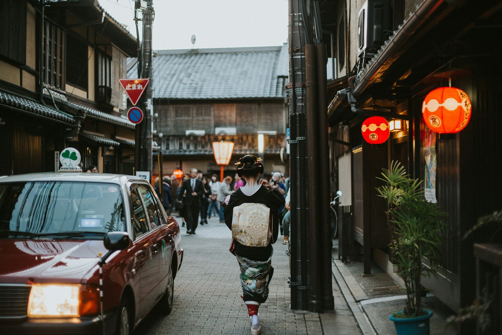 The Etiquette That Now Carries Fines — Japan travel