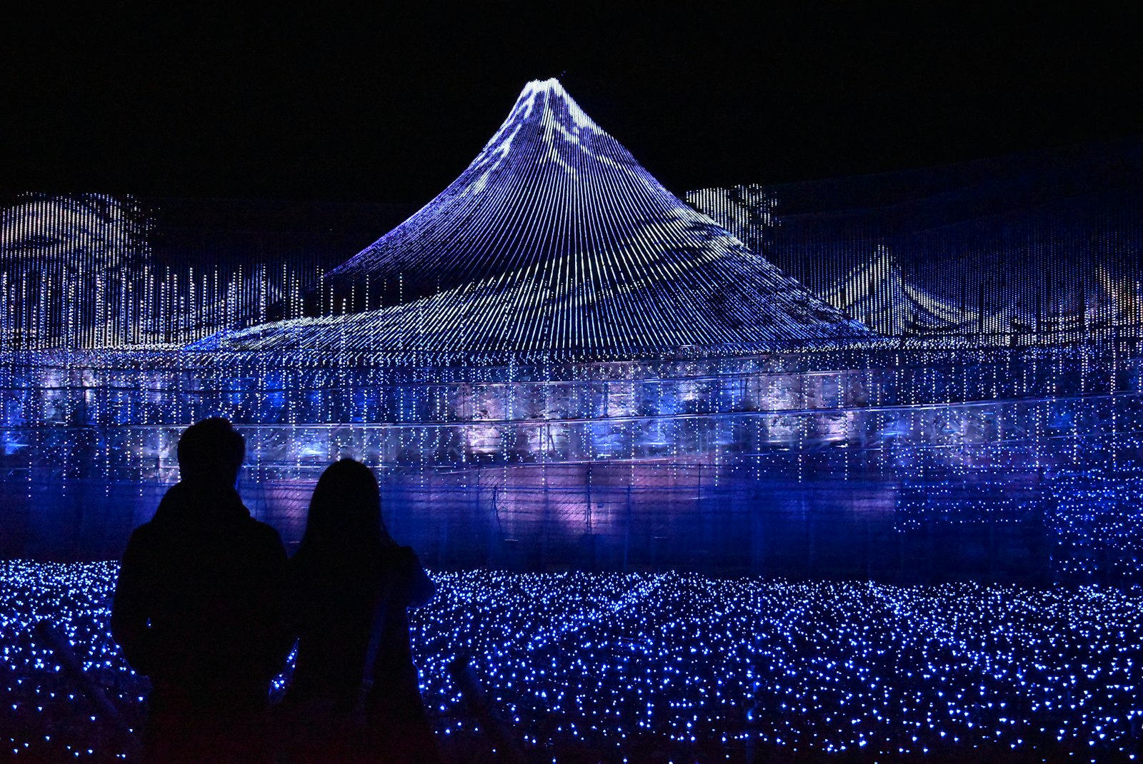 Getting to Nagoya and the Park — Japan travel