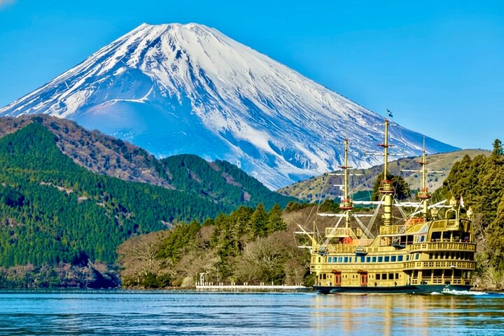 From Tokyo: Mt. Fuji, Hakone, Owakudani & Lake Ashi Bus Tour