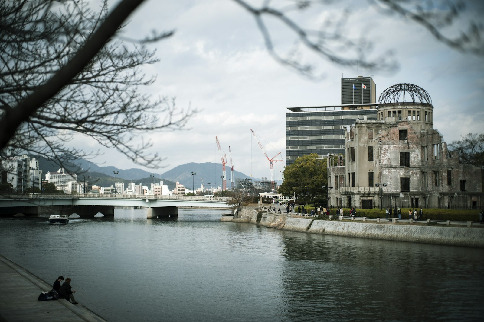 ：things to do in hiroshima atomic bomb dome river view