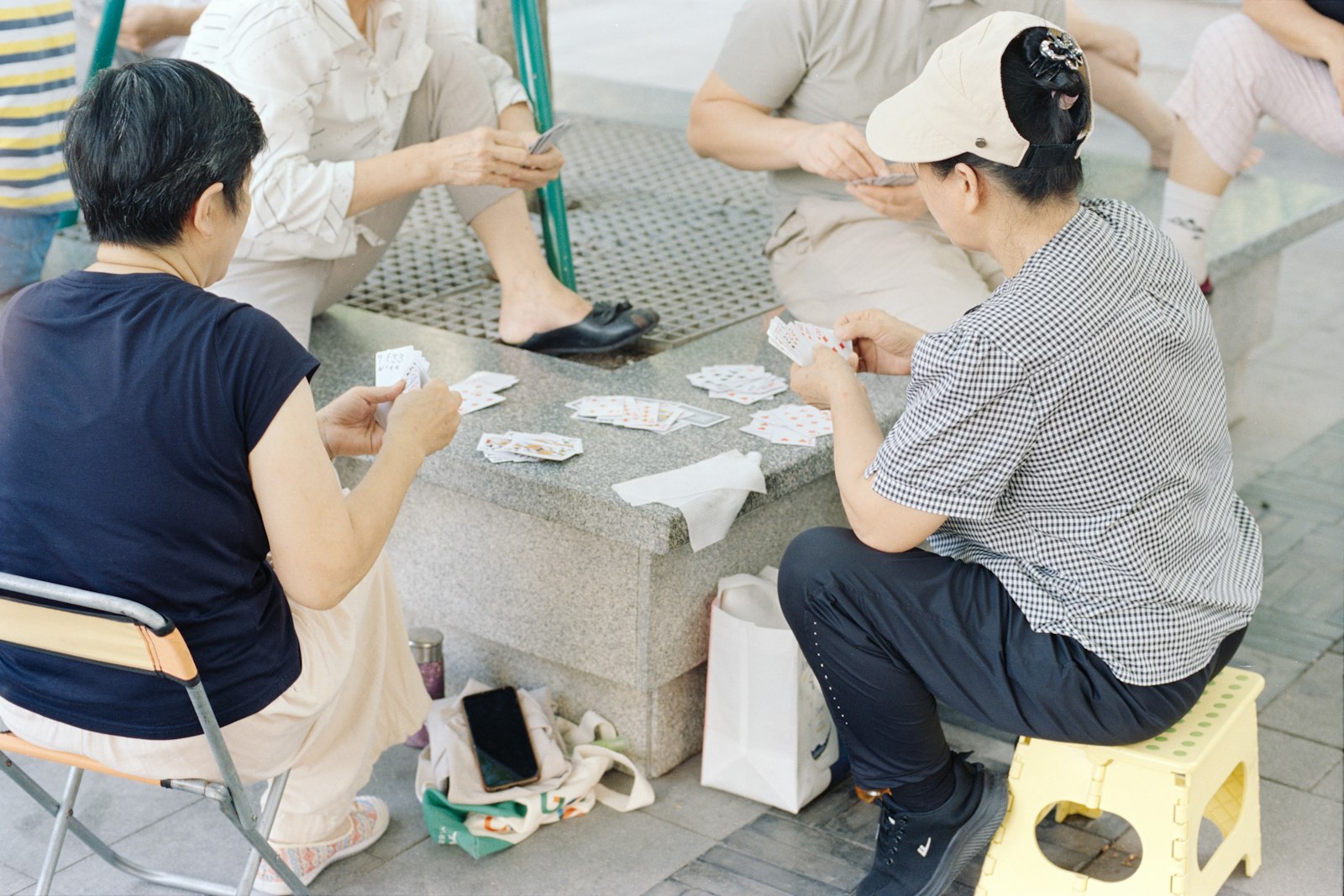 :japanese work culture meishi business card exchange