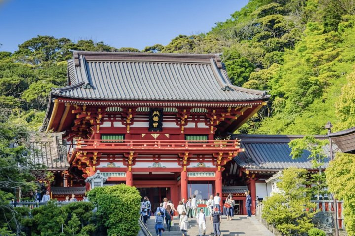 Kamakura Private Custom Tour with Local Guide