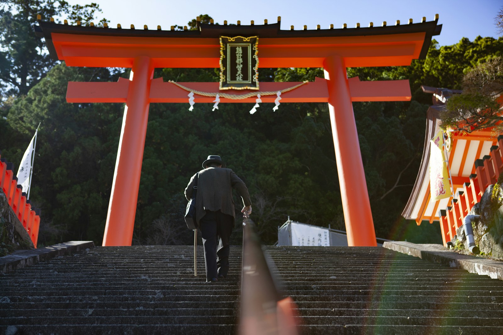：ninja japan house hidden door karakuri