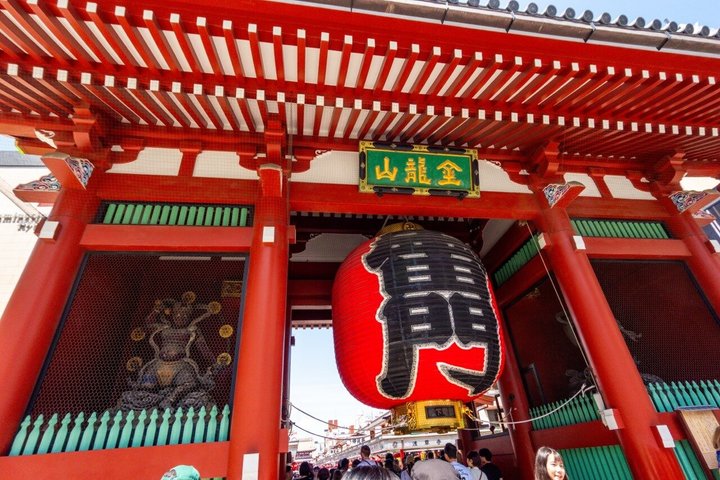 Tokyo Geisha Meet Performance Games and Picture in Shinjuku