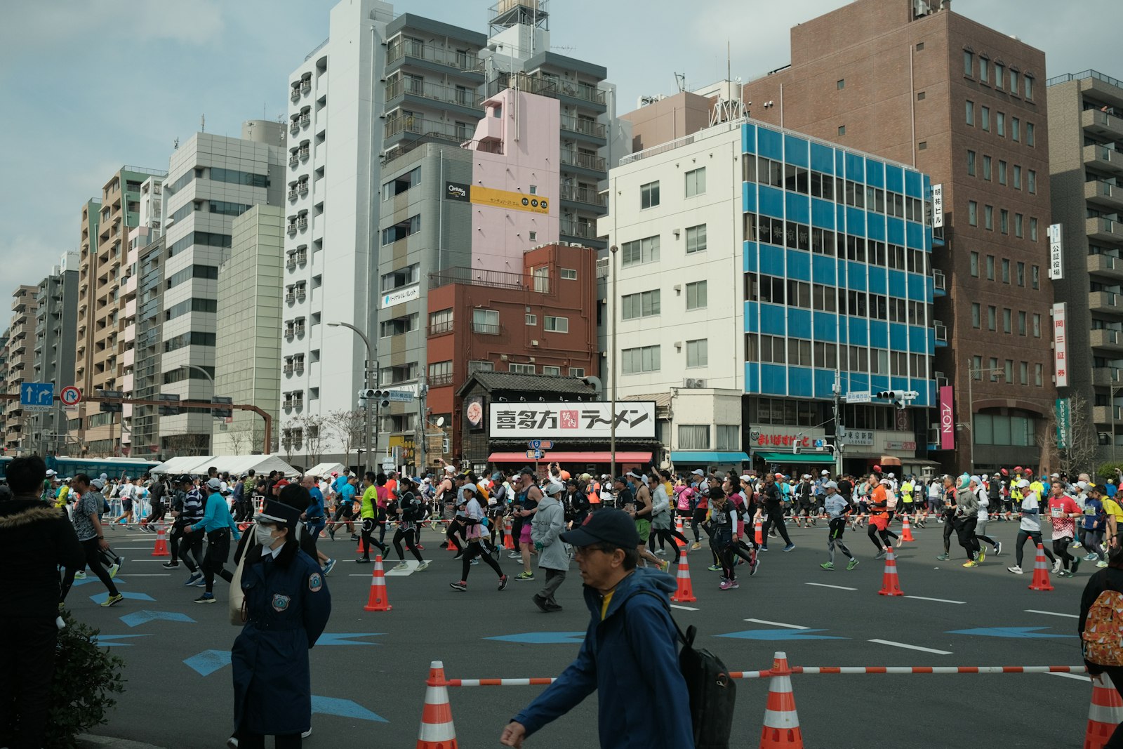 :tokyo marathon runners city course