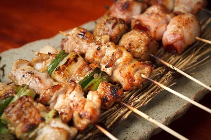 Tokyo: Shinjuku Local Bar & Izakaya Crawl Tour