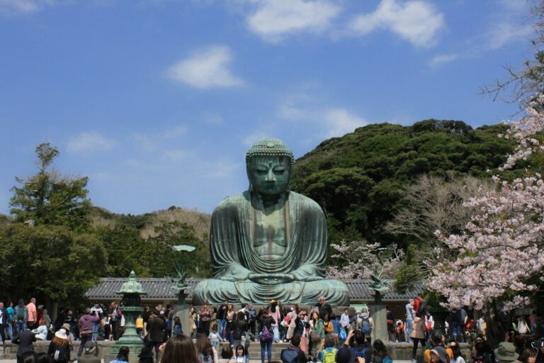 ：the great buddha of kamakura at kotoku-in temple