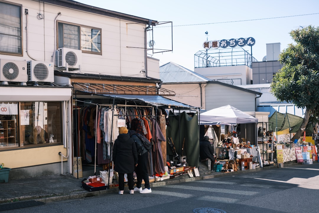 :kobo-san flea market stalls on the grounds of toji temple