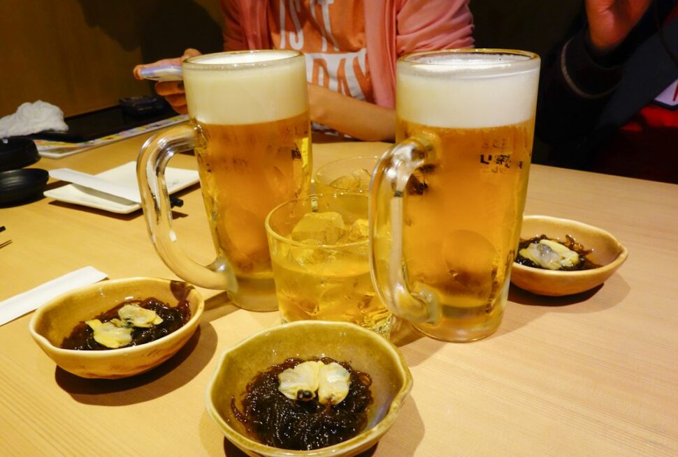 ：japanese alcoholic drinks on an izakaya counter