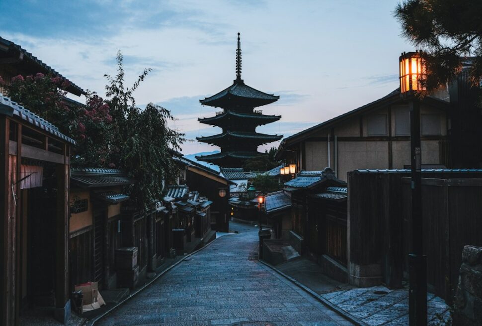 ：pontocho alley in kyoto at dusk with the lanterns lit